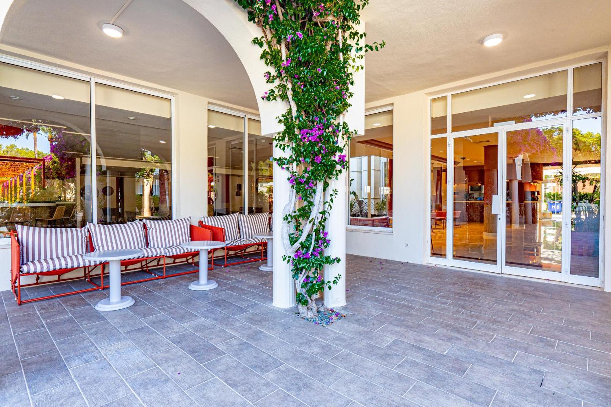 Rosella Affiliated By Intelier Hotel